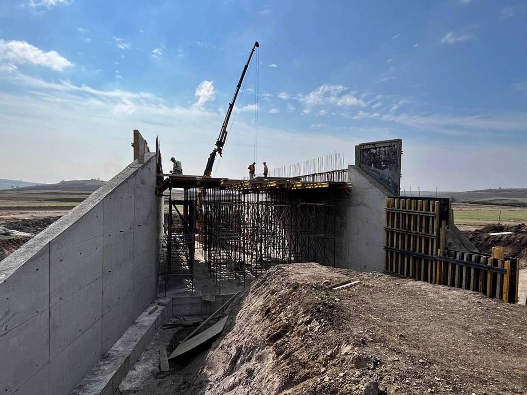 Türkiye'nin 12. yüksek hızlı tren şehri Bursa oluyor 8